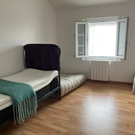 Сasa de vacaciones Maison Au Calme Centre Du Village *